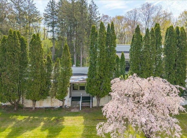 1136 River Road, Selkirk, NY 12158