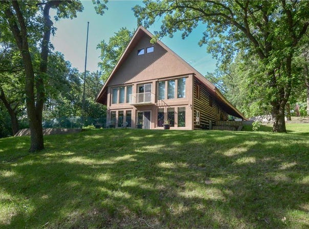 22411 Fable Road, Saint Augusta, MN 56301