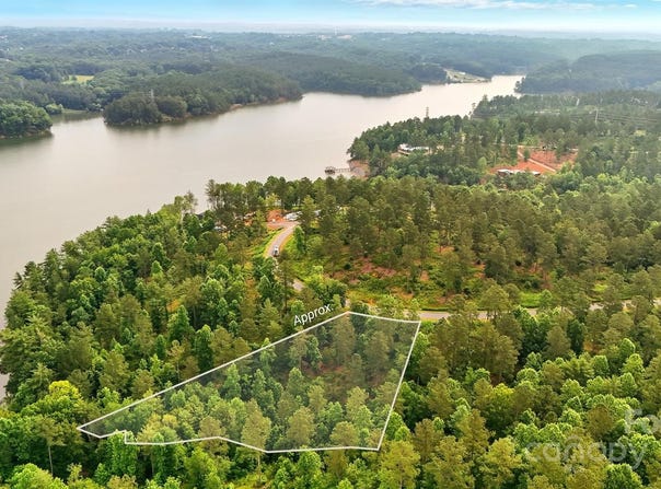 2143 Castle Peak Mountain unit: 144, Connelly Springs, NC 28612