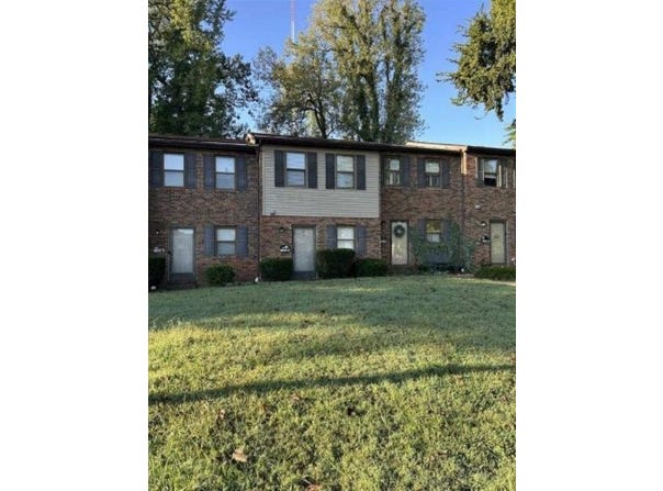 2389 Wood Dr P, Henderson, KY 42420