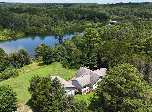 478 Burning Tree, Greers Ferry, AR 72067