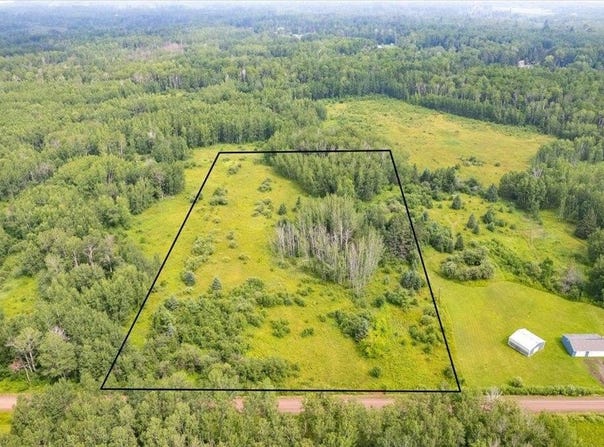 6667 E St. Lawrence Rd, South Range, WI 54874