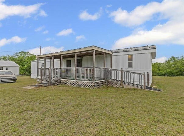 167 Hcr 4105, Covington, TX 76636