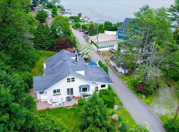 31 Somerville Rd, West Milford Twp., NJ 07421-2908
