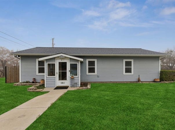 3600 Linda Way, Granbury, TX 76049