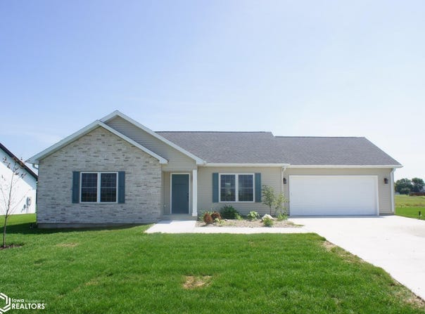 1005 Lewis Drive, Webster City, IA 50595