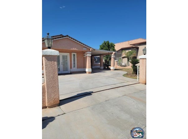 1049 Horizon St, Calexico, CA 92231