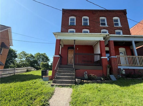 519 1st St., Charleroi Boro, PA 15022