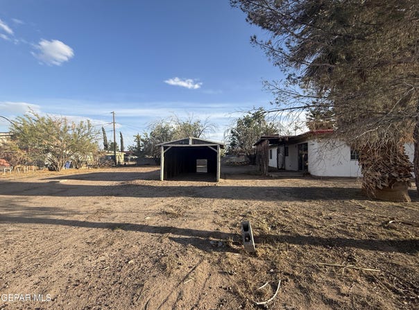 10385 Potencia Drive, Socorro, TX 79927