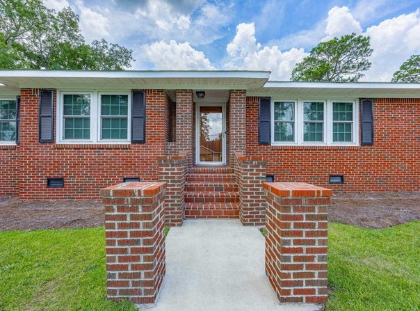 207 Woodhaven Road, West Columbia, SC 29169-4639