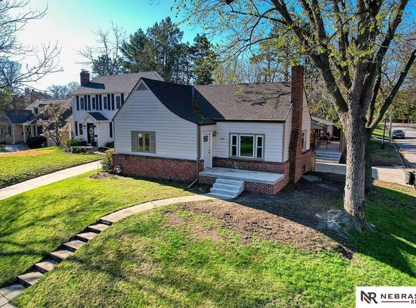 2601 Woodsdale Boulevard, Lincoln, NE 68502