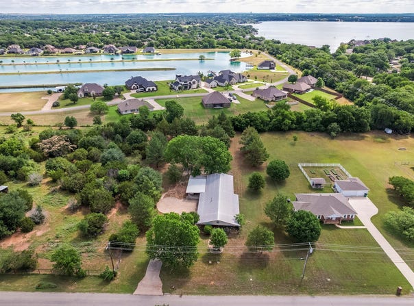 3625 Carla Court, Granbury, TX 76049