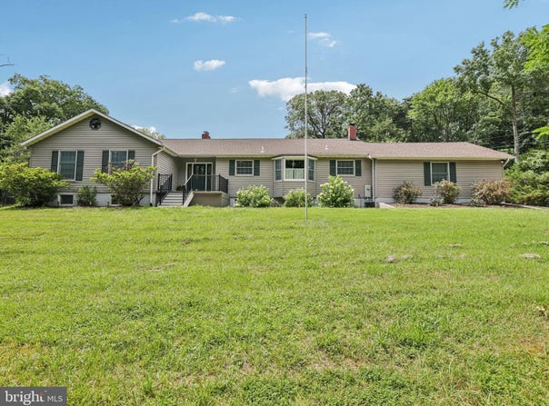 7584 CARLIN ROAD, HANOVER, MD 21076