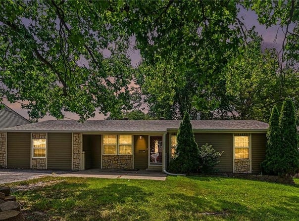 11111 E 36th Street, Independence, MO 64052