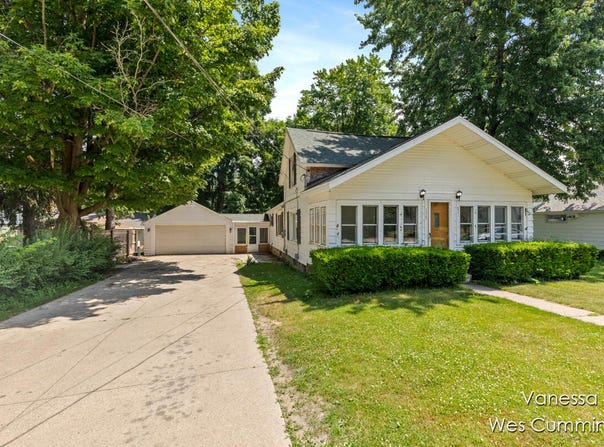 170 S Grant Street NE, Cedar Springs, MI 49319