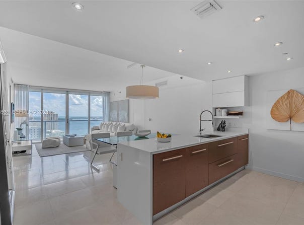 465 Brickell Ave, Miami, FL 33131