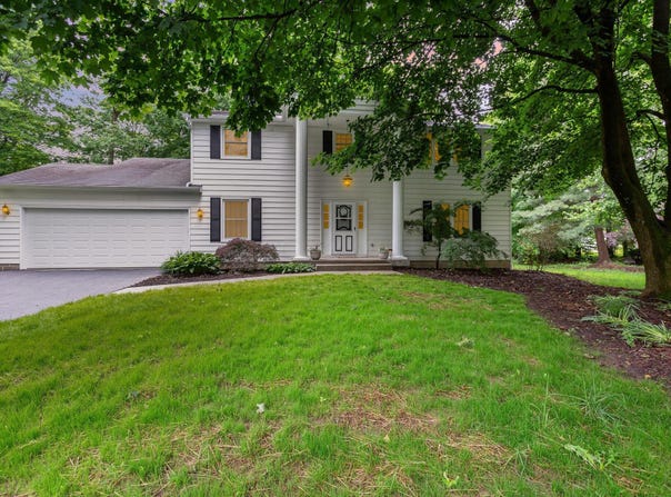 8723 Ramblewood Court, Pickerington, OH 43147