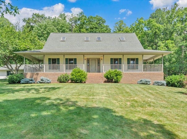 5145 Bradshaw Rd, Salem, VA 24153