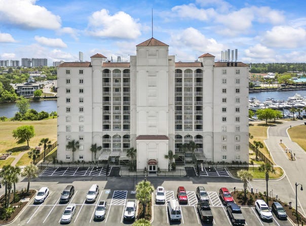 2151 Bridge View Ct., North Myrtle Beach, SC 29582