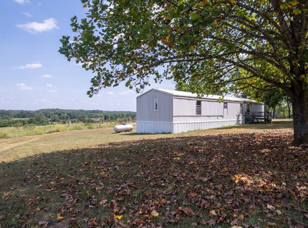 1494 County Road 2690, West Plains, MO 65775