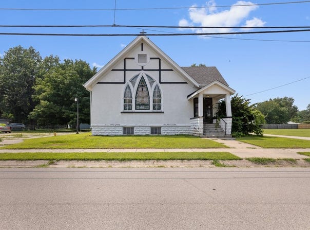 125 Lawrence, CHERRY VALLEY, IL 61016