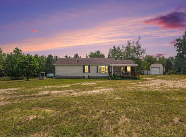 12375 9 Mile Road, Kaleva, MI 49645