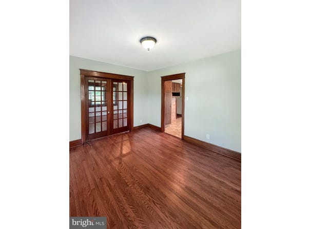 2209 N PLEASANTVIEW ROAD, POTTSTOWN, PA 19464