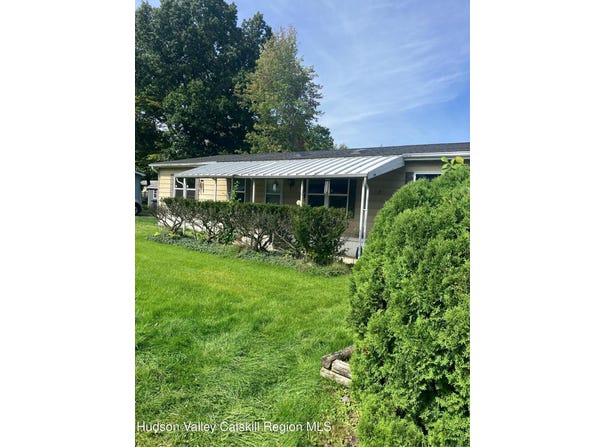 6 Cook Lane, New Paltz, NY 12561