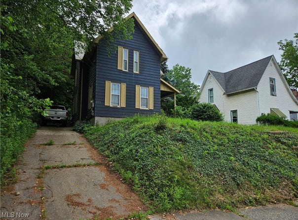 275 High Street, Wadsworth, OH 44281