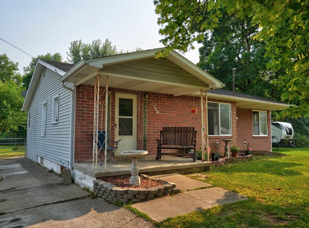 1037 W Costello, Mount Morris, MI 48458