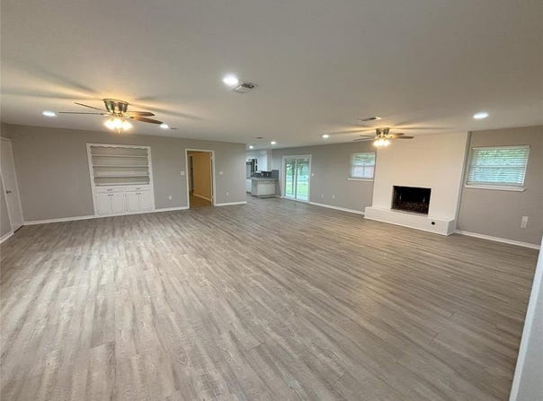604 Cedar Street, Mineral Wells, TX 76067