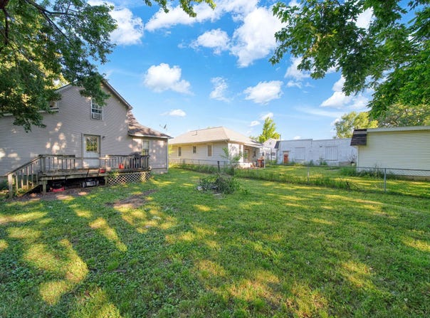 727 Oak Street, Adrian, MI 49221