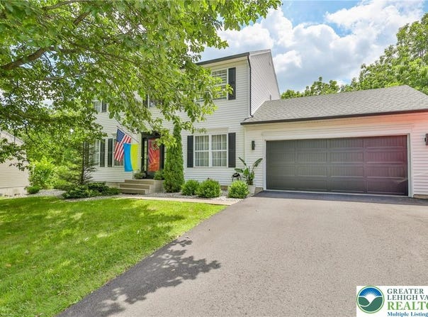 307 Ramblewood Drive, Forks Twp, PA 18040