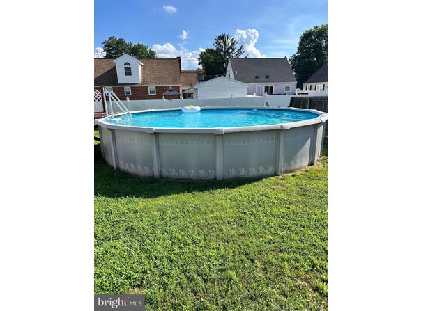 308 W 2ND STREET, FLORENCE, NJ 08518