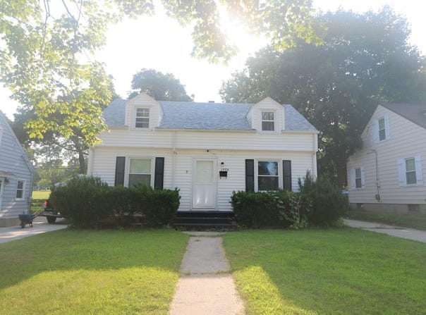 1904 Colorado Avenue, Rockford, IL 61108