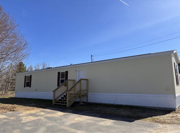 4 Black Bear Road, Brewer, ME 04412