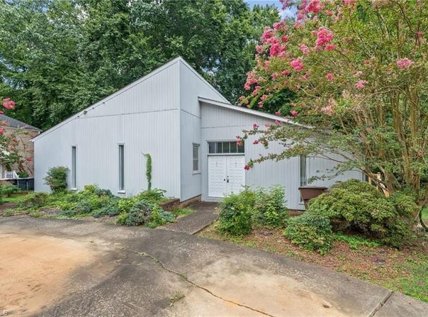 1008 Bearhollow Road, Greensboro, NC 27410