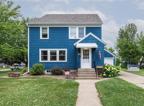 236 Alleghany Avenue, Wabasha, MN 55981