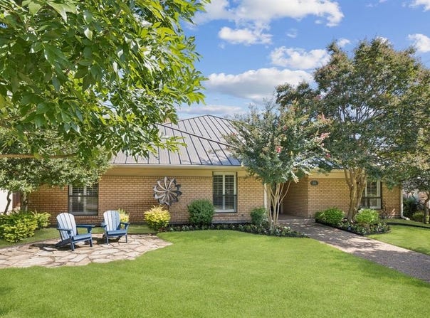 206 Crooked Creek Drive, Richardson, TX 75080