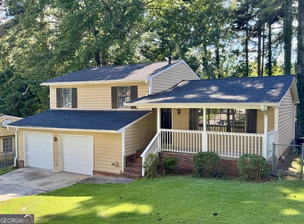 6061 Tina, Rex, GA 30273