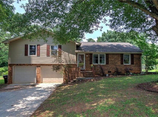 36 Skyview Circle, Cartersville, GA 30120