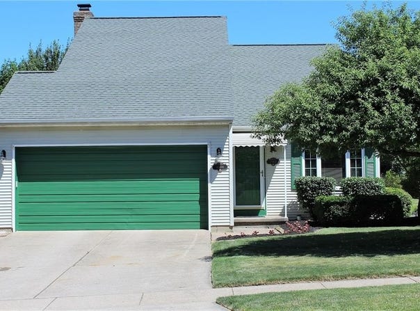 2902 MARCELLA Drive, Erie, PA 16506