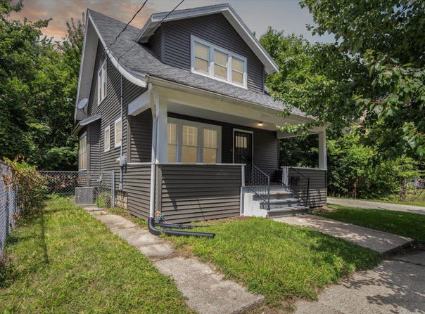 1614 Wisconsin Avenue, Beloit, WI 53511-4528