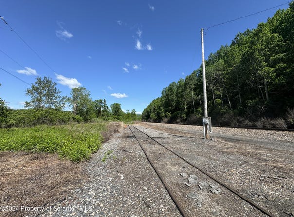 612 PA-107, Factoryville, PA 18419