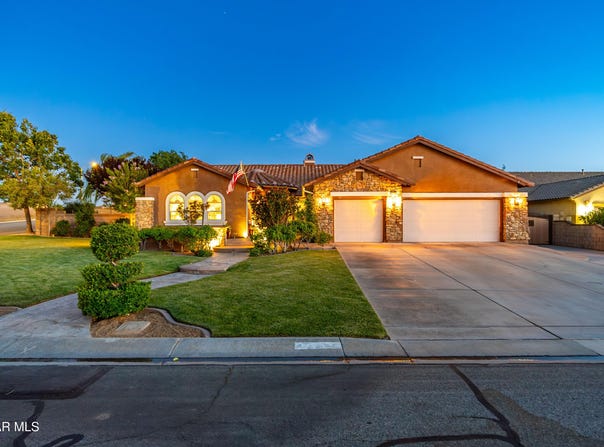 3108 West Avenue M7, Lancaster, CA 93536
