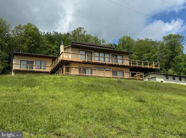 61 TEAL DRIVE, GREEN SPRING, WV 26722