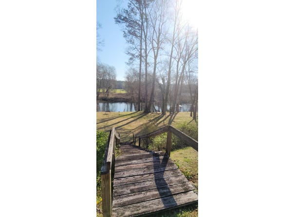 Crews Drive lot: 18, Benton, TN 37307