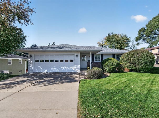 3412 Silver Lake Road NE, Saint Anthony, MN 55418