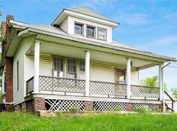 8045 Old Town Road, East Fultonham, OH 43777