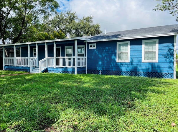 917 Corazan Street, Alice, TX 78332